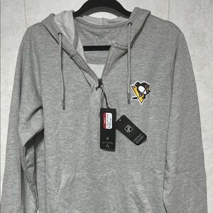 Gray NHL Pittsburgh Penguins Team Logo Men's quarter zip NWT large